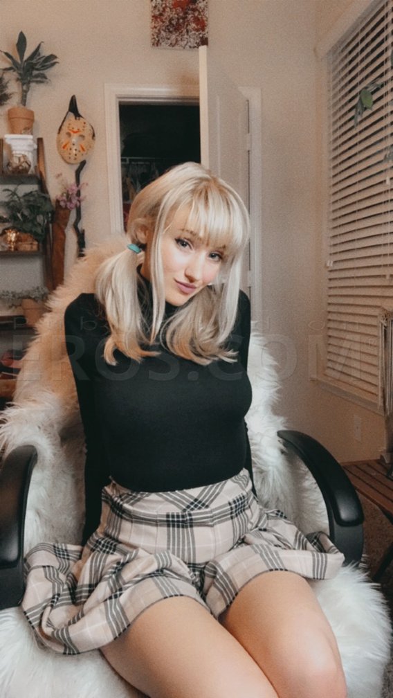 VIP Goddess Emily Monroe Escort - | Cityhotties.com